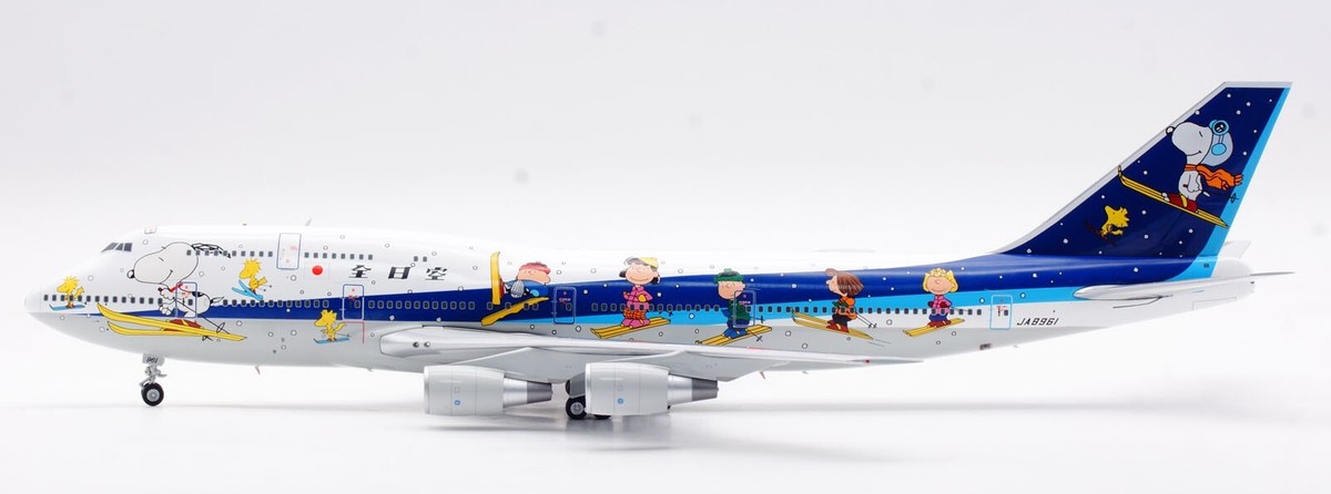 SQ Wings 1:200 ANA All Nippon Air Boeing B747-400 Diecast SQ Wings 1:200 ANA All Nippon Air Boeing B747-400 Diecast
