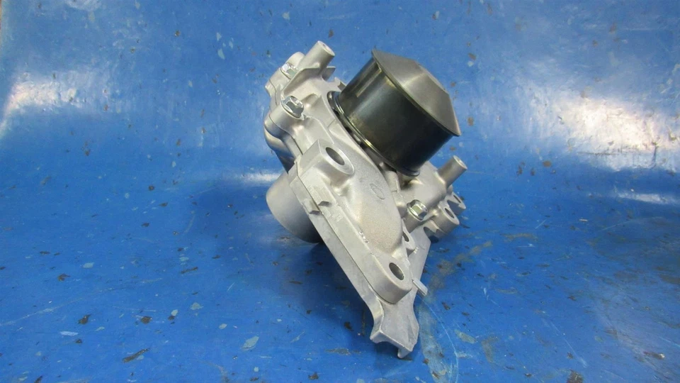 Genuine OEM Engine Water Pump Assembly MD978764 1997-2004 Mitsubishi - Image 4 of 4