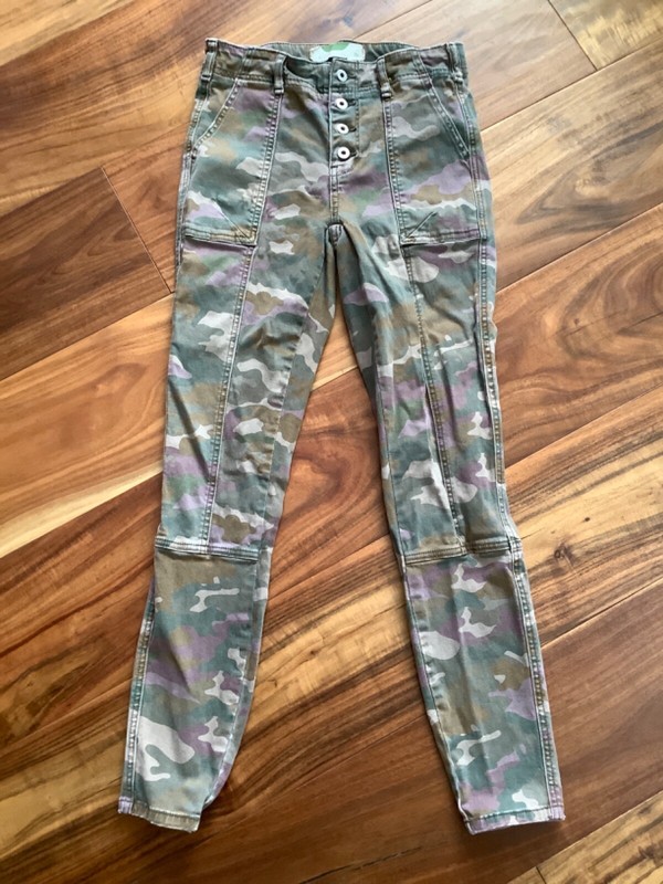 Anthropologie Camouflage Legging Jeans US size 26