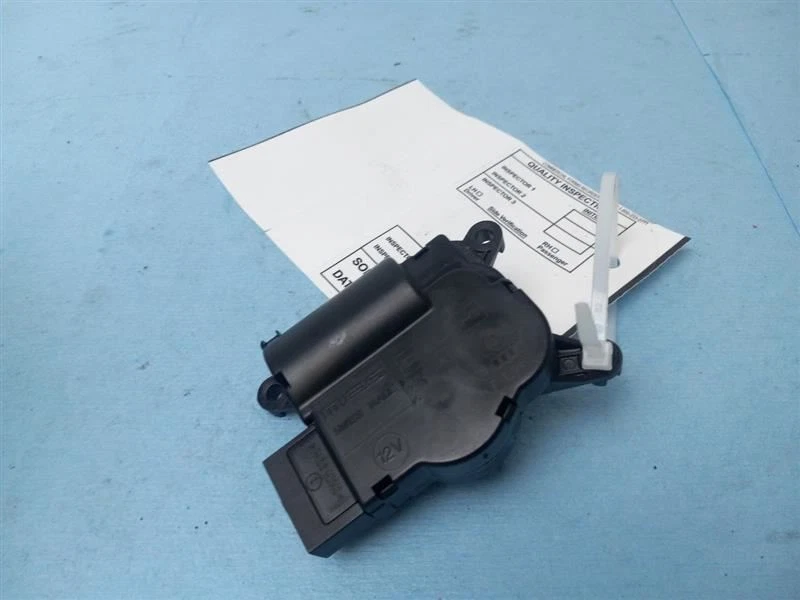 ACTUADOR DE VENTILACIÓN DE SOLAPA SERVO CLIMATIZACIÓN para AUDI Q7 2009 OEM 230908 D05 Foto 3 de 4