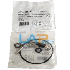 1Pcs New For SCHUNK magnetic switch IN80/S-M12 0301578