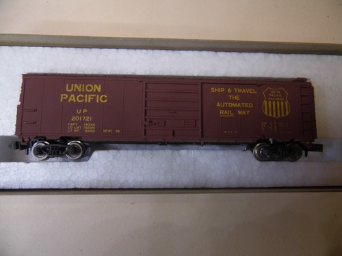 N - Con Cor (Sekisui) 1456 - 50' vagón de carga de acero, Union Pacific UP 201721 NUEVO EN CAJA | Zustand: New