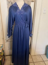 Vintage Lily of France Rosa Puleo Szule Small Gown Robe Sleepwear Purple
