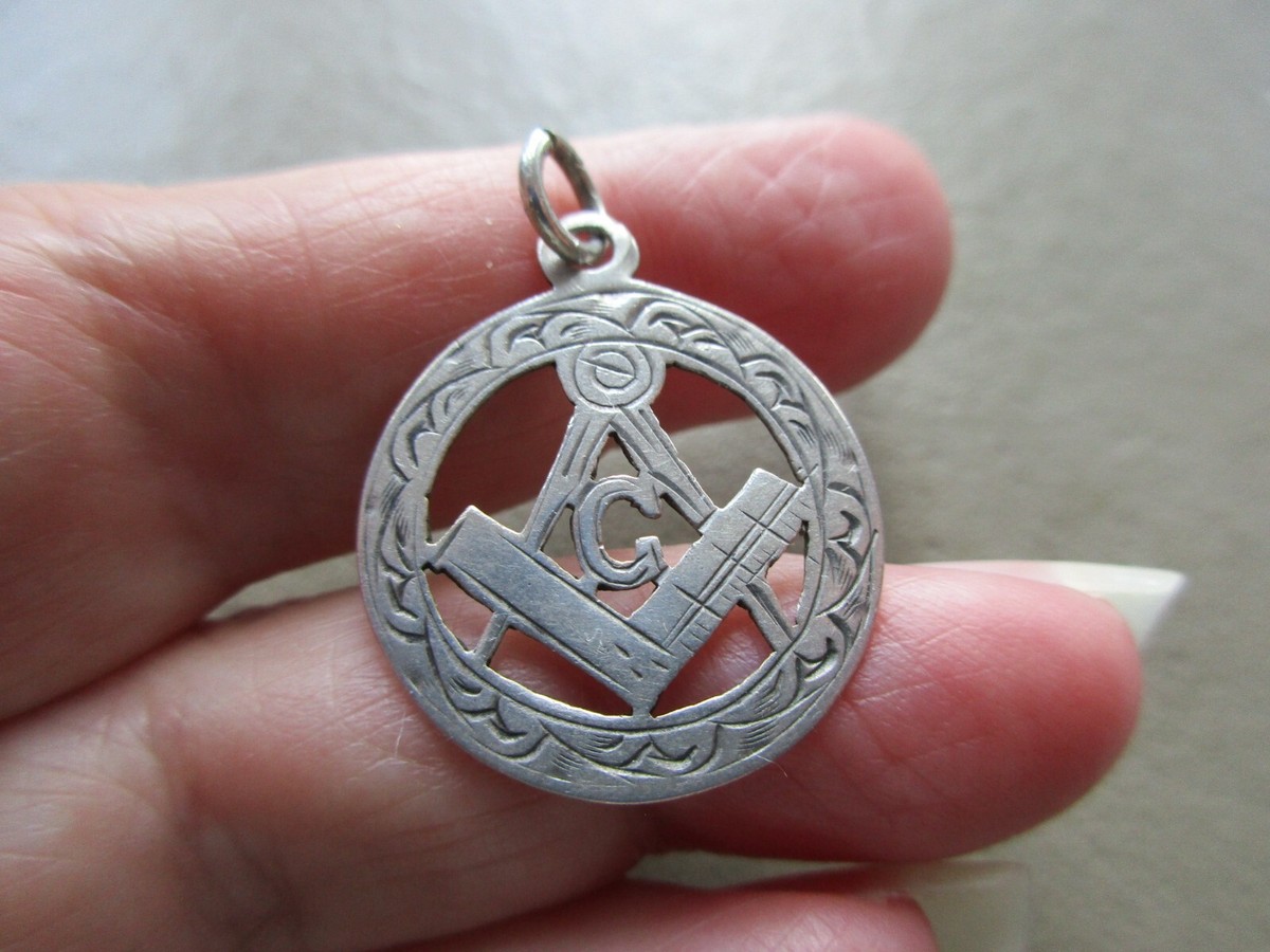 ANTIQUE VINTAGE EDWARDIAN OLD STERLING SILVER MASONIC COMPASS FOB