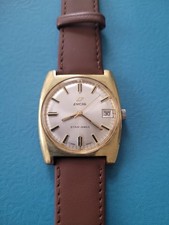 Reloj de cuerda manual para hombre Enicar Star Jewels