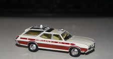 '70 1970 Oldsmobile Vista Cruiser A-1 Ambulance White Siren 1/64 Diorama Replica