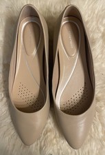 Easy Spirit Women's Slip-on Tan Flats 8.5W