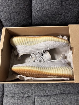 Size 9 - adidas Yeezy Boost 350 V2 Low Sesame Pre-Owned Good