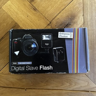 Vivitar SF-3000 Digital Slave Flash for DSLR Cameras with Bracket and Manual
