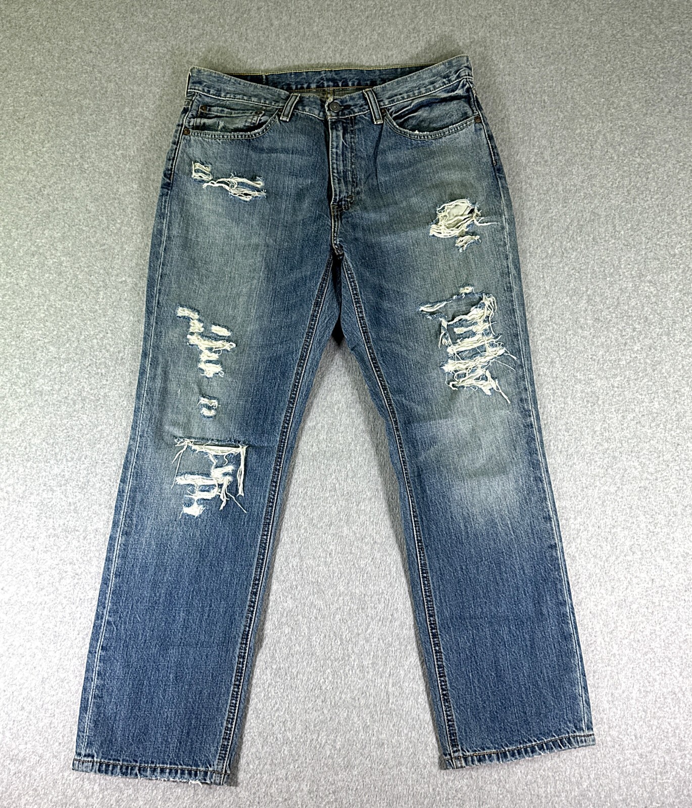 Levi’s 541 Mens Jeans Blue Size 34x30 Slim Straight Distressed Patches