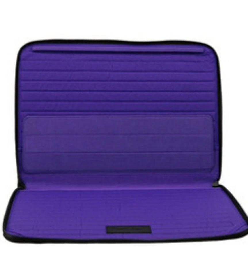 Incase Pathway Folio for 15" MacBook Pro - Black Outside, Purple Inside CL60322 - Image 2 of 4
