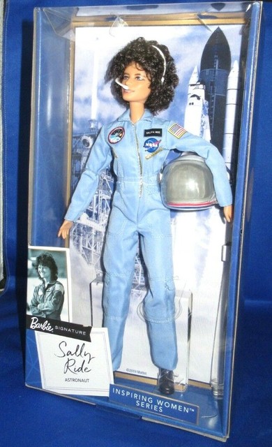 barbie astronaute
