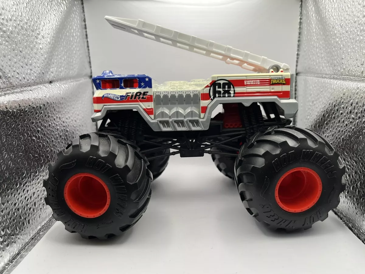 Hot Wheels Monster Trucks Fire Department 5 Alarm 1:24 Scale Vehicle  [ Exclusive]