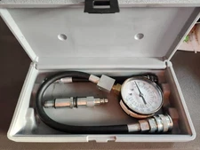 Lang Tools TU-3PB - 5-piece 0 to 300 psi Analog Petrol Compression Tester Set