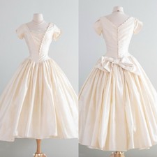 Lace Vintage Wedding Dresses V Neck Victorian Tea Length Short Bridal Gowns