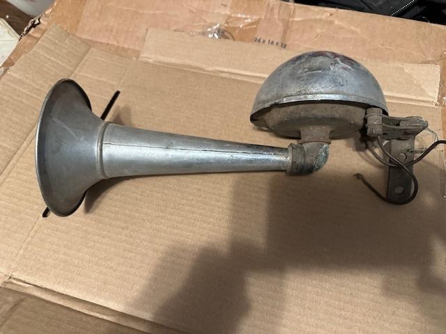 1933 Dodge bugle horn 1932 1934 1935 Plymouth vintage parts project Buick