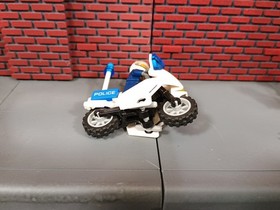 LEGO CITY: Crook Pursuit (60041)