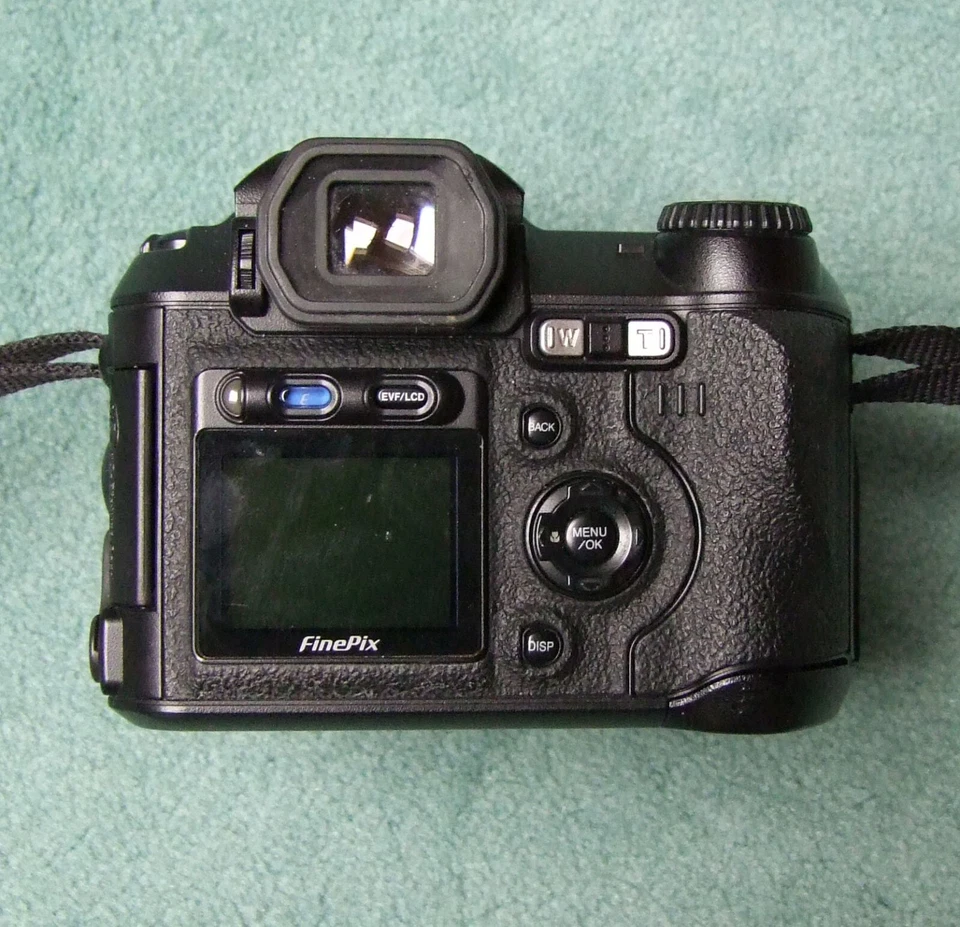 Fujifilm FinePix S5000 Digitalkamera optischer Zoom 3,1 Megapixel, gebraucht - Bild 3 von 4