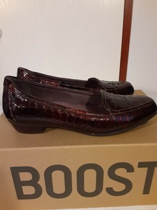 clarks everyday shoes