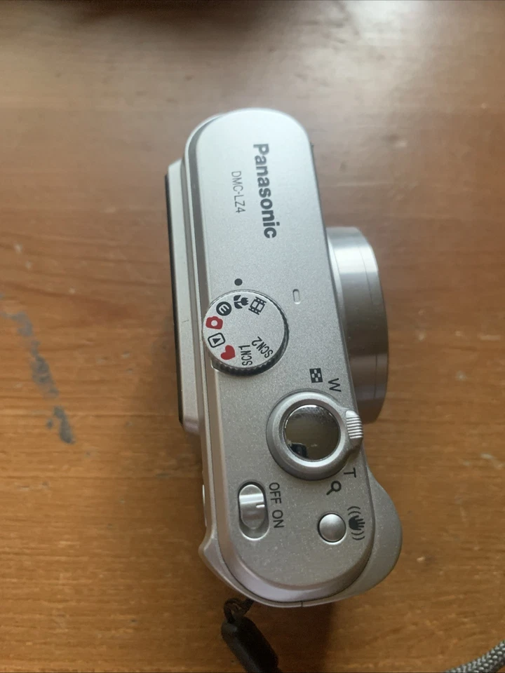 Panasonic LUMIX DMC-LZ4 5,0 MP Digitalkamera - Silber, Foto 2 von 5
