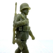 World War 2 American MARCHING Toy Soldier Military Resin 1/32 Scale WW2 Figure