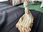 Vintage Goldscheider   EverlastingLady  Figurine Holding Bouquet oft Flowers USA — photo 2