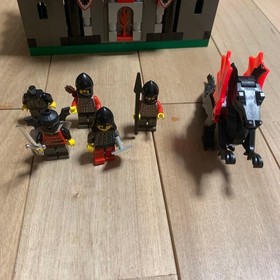 LEGO System Castle Night Lord's Castle 6097 In 1997 used Retired #1812