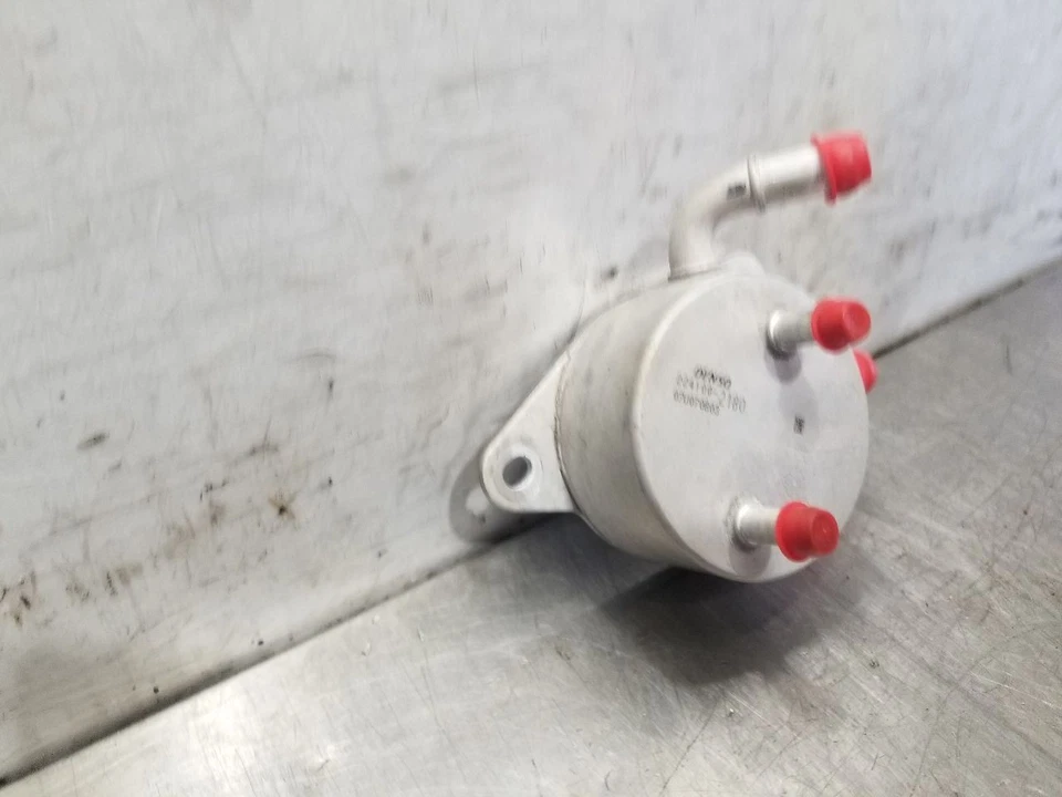 Toyota RAV 4 18 2018 2,5 L transmisión automática enfriador de aceite  Foto 3 de 4