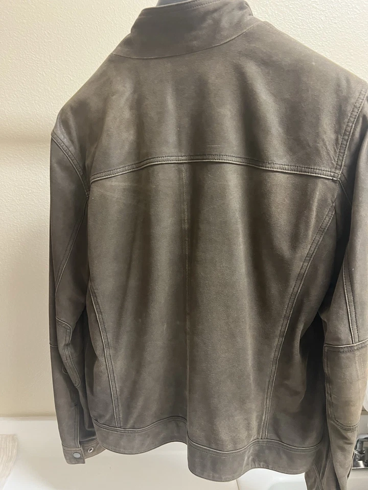 Beautiful John Varvatos Men’s Large goat suede greenish brown jacket - Image 2 of 4