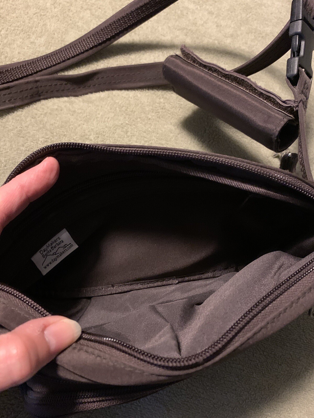 DayMakers RFID AntiTheft Brown Nylon Convertible … - image 2