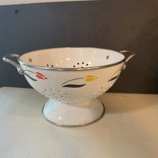 VINTAGE Kobe ENAMELWARE COLANDER STRAINER SIEVE WHITE WITH Tulips 8.5" x 5"