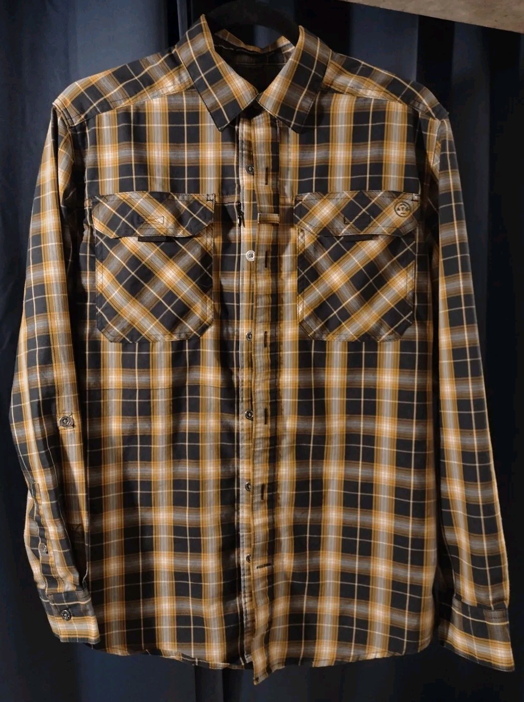 Wrangler  ATG-Long Sleeve Button Casual Shirt_ Size Small _ Excellent