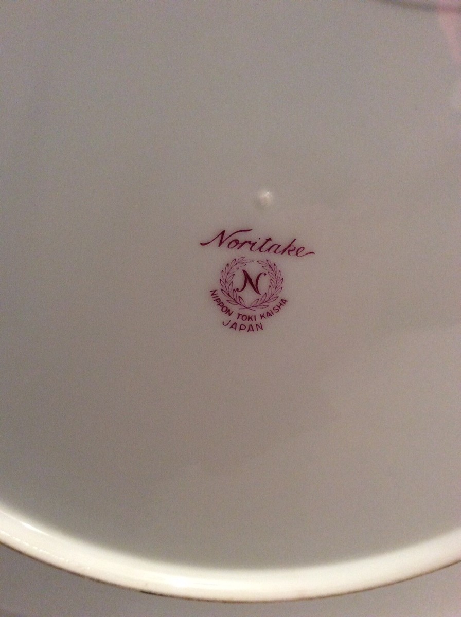 VINTAGE NORITAKE NIPPON TOKI KAISHA HAND PAINTED AND SIGNED RED
