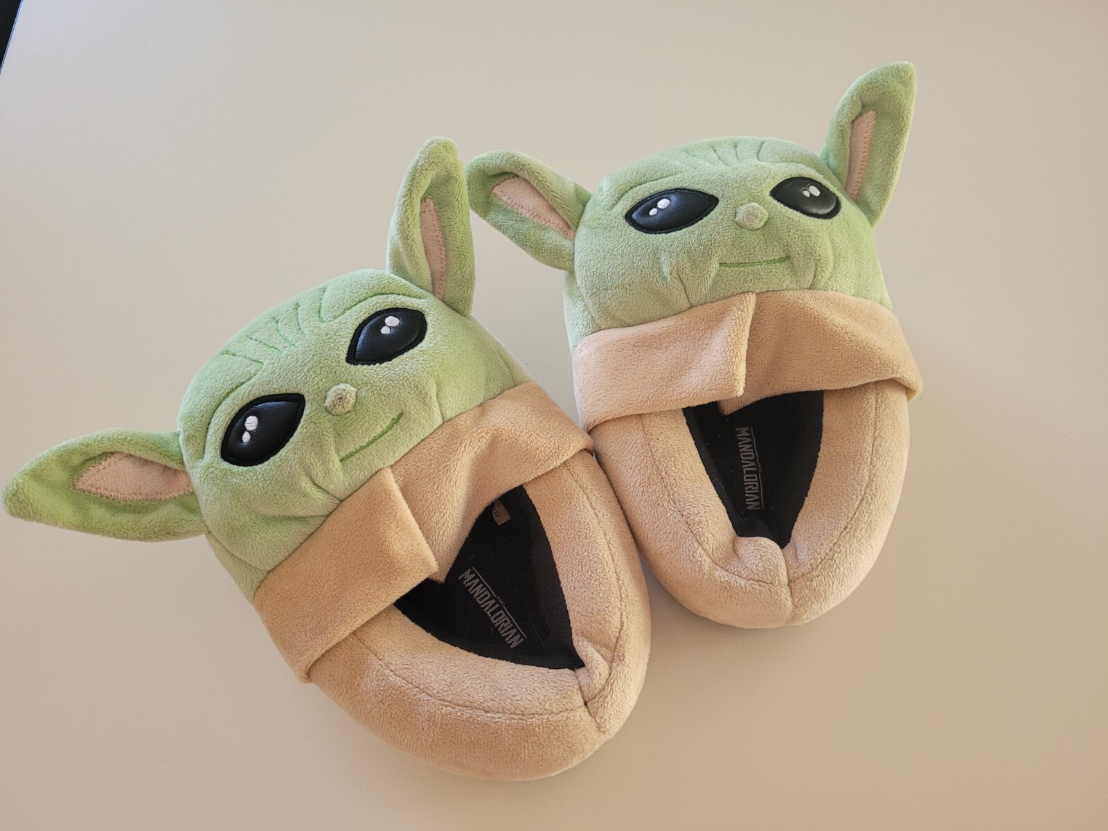 APL Star Wars MANDALORIAN YODA ciabatte slip on bambino taglia 11 12 ragazzi ragazze