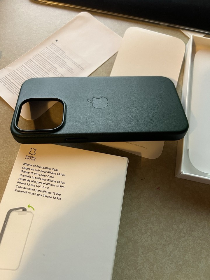 RHINOSHIELD Crystal Clear Case Compatible With [iPhone 13 Pro Max] | Advanced Yellowing Resistance, High Transparency, Protective And Customizable