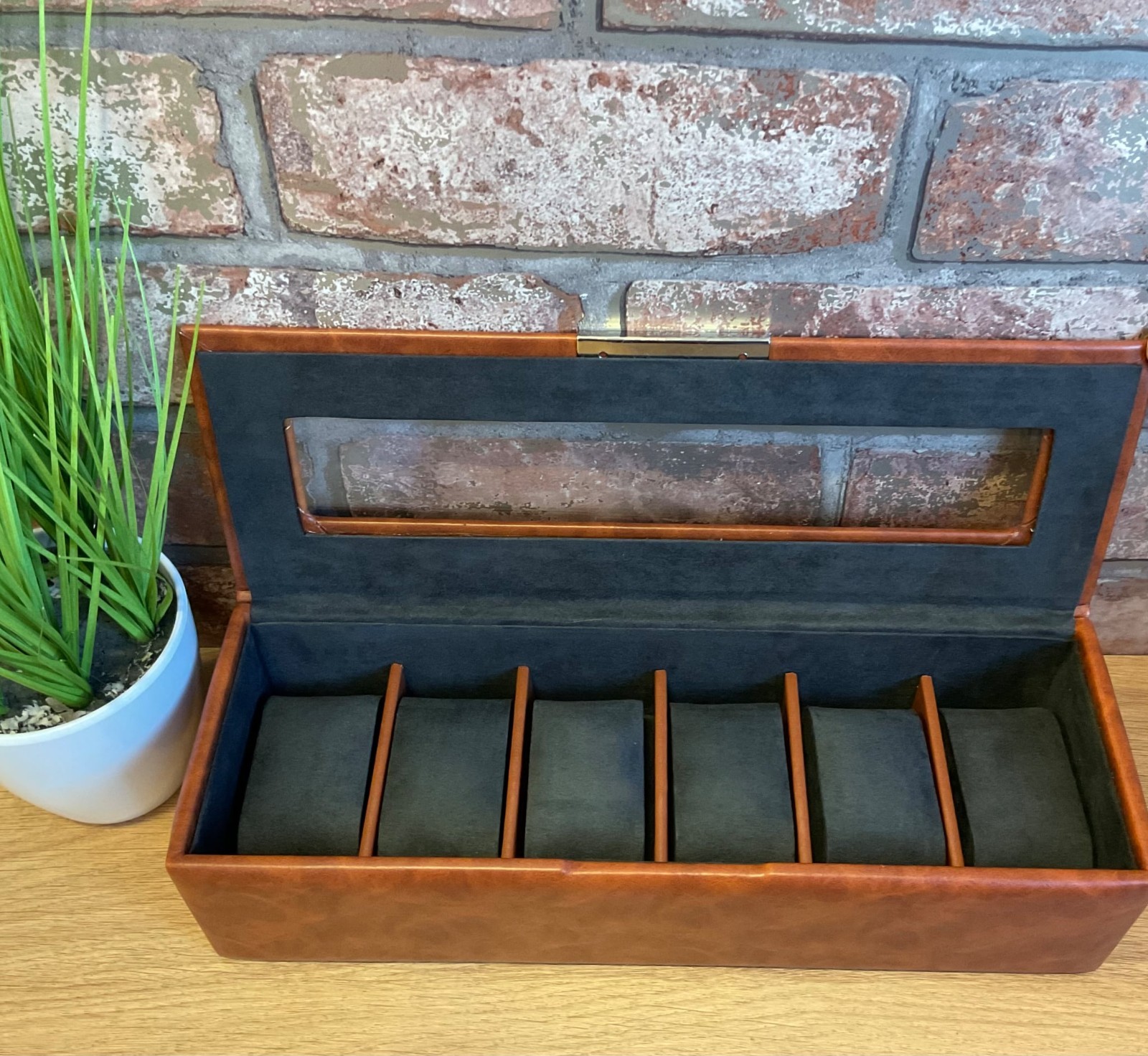 Mele and Co Men's Brown Six Watch Display Storage Box MC1552