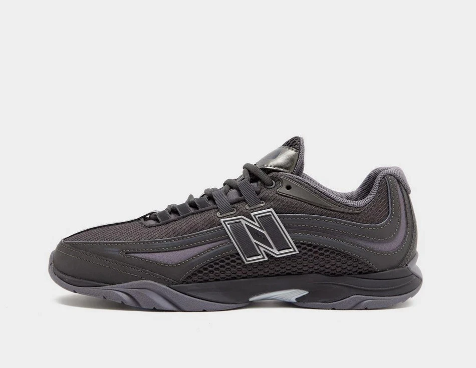 New Balance RC56 Trainers in Black Men's Shoes