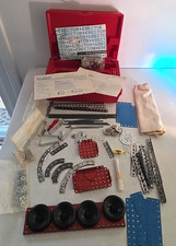 VINTAGE GILBERT Mark 40 ERECTOR SET with 3-speed motor and manual 31104 in case