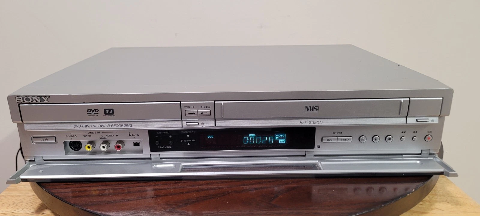 Sony RDR-VX500 VCR DVD Recorder Dubbing Combo Player VHS HiFi. Tested, Works.