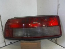 Feu arrière Mazda 323