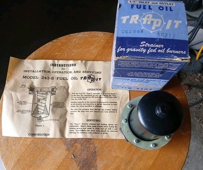Eaton Trap-It Model 243-S Strainer for Stove Oil Gas 1/4'' FL. Inlet 1/4'' Outlet