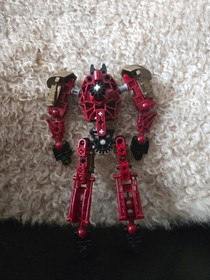 2004 LEGO Bionicle Warriors Toa Lhikan and Kikanalo 8811 Incomplete