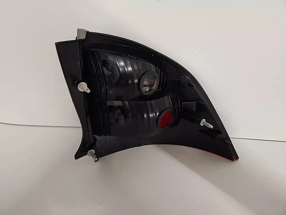 2003 2004 2005 2006 Lincoln LS Driver Left LH Side Tail Light OEM 9038 - Image 2 of 2