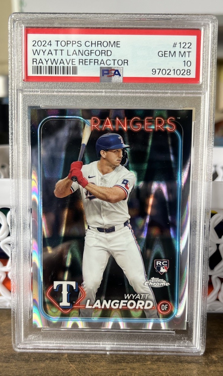 2024 Topps Chrome - Wyatt Langford #122 RayWave Refractor (RC) PSA 10