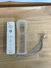 Nintendo RVL-003 Wii Remote Control  White Tested Works Great