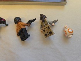 LEGO 75105 Millennium Falcon &ndash; 100% Complete w/ Manual