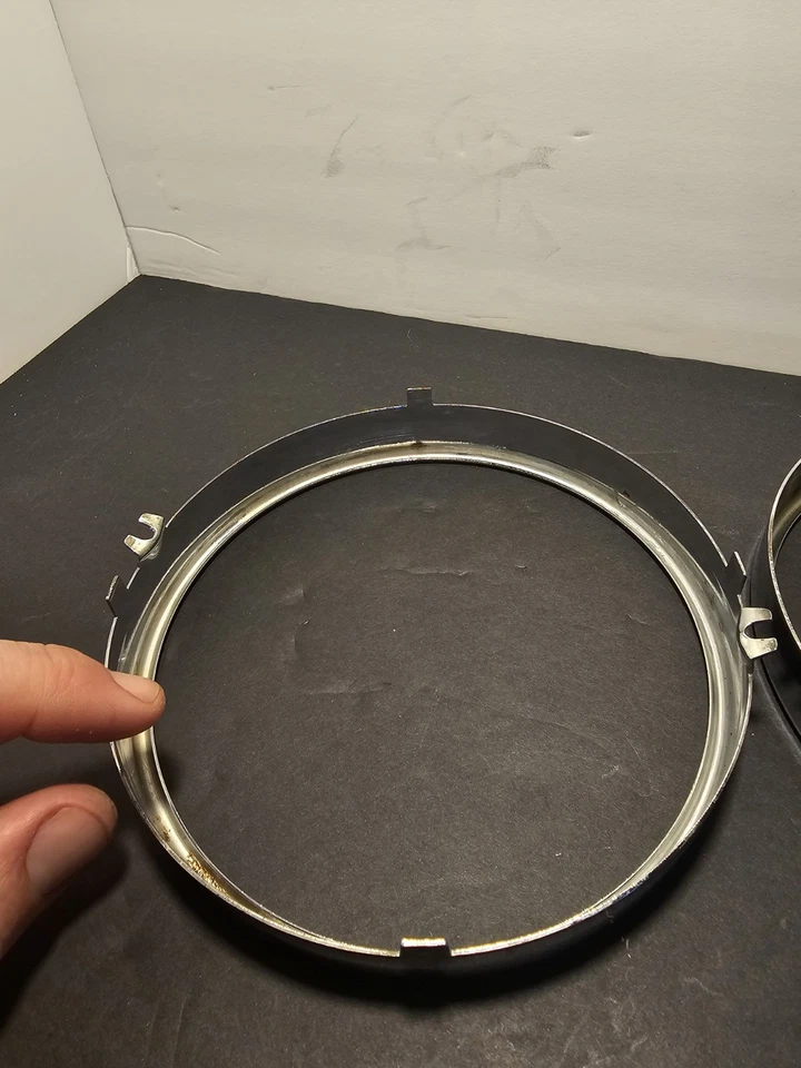 Anillo de montaje de ajuste de lente de luz antiniebla Mercedes Benz solo W123 240d 300cd 300td Foto 4 de 4