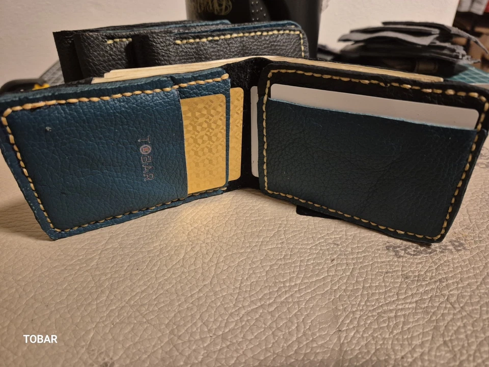 Carteras de cuero genuino para hombre hechas a mano envejecidas plegables para hombre Foto 2 de 4