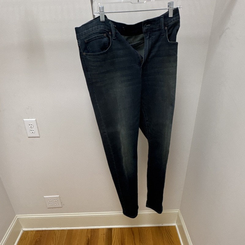 Lucky Brand Men's Tapered Dark Wash Blue Cotton Denim Jeans 5-Pocket