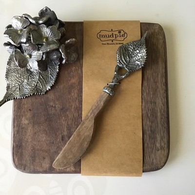 MUDPIE  Hydrangea Small Wooden / Metal cutting board w/ Cheese Knife NEW